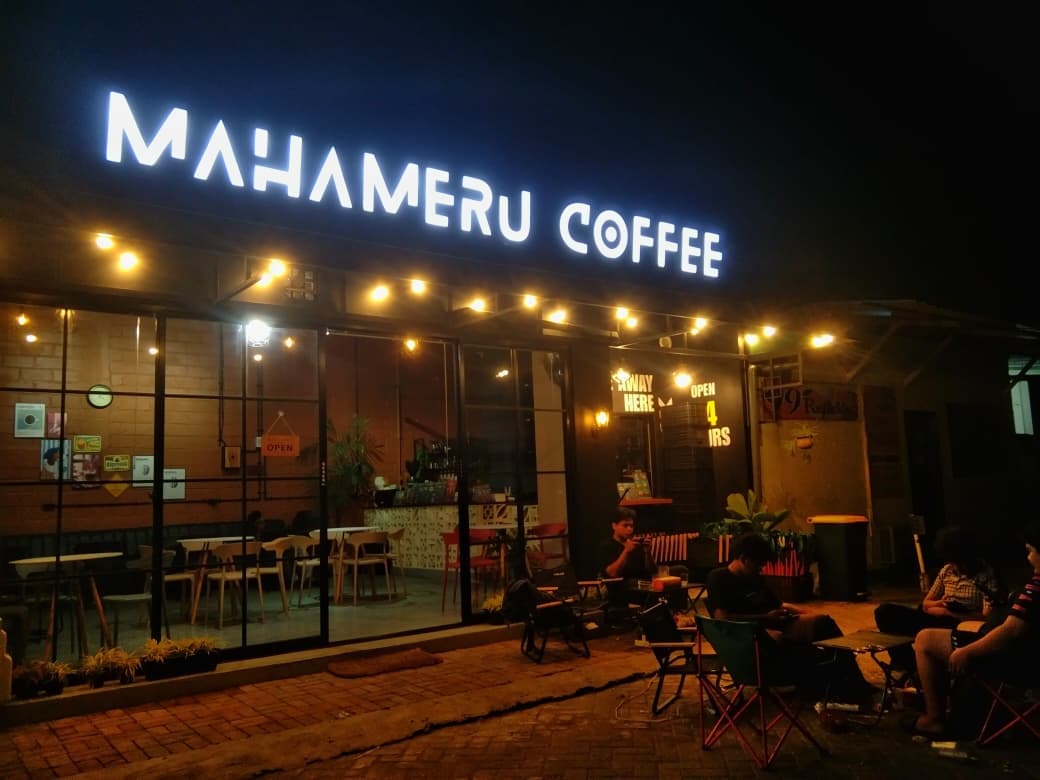 Mahameru Cafe